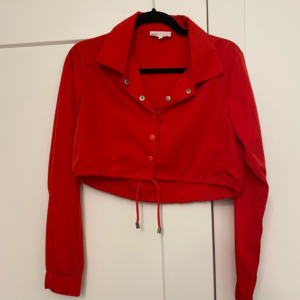 Cropped button up top